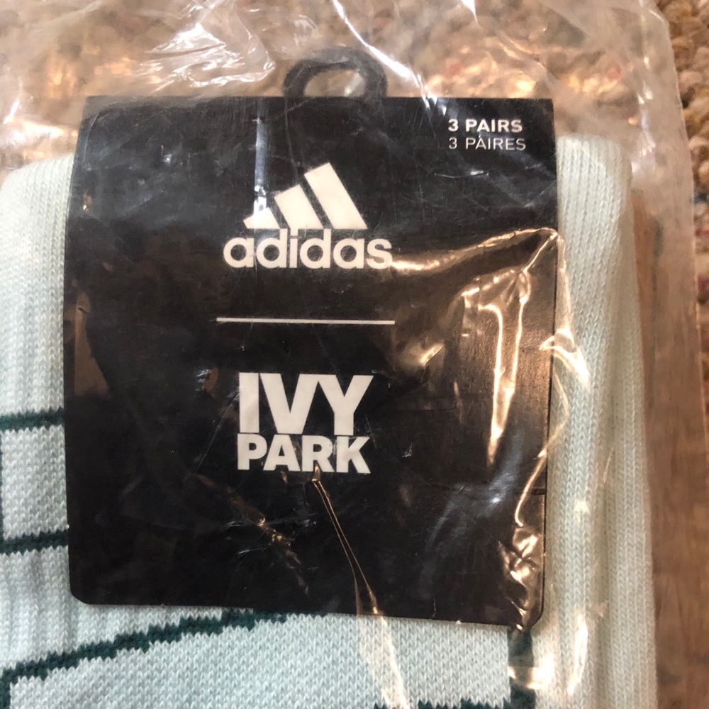 🆕 💧Drip 2.0 IVY PARK x adidas Logo Socks 3 pack - Picture 9 of 11